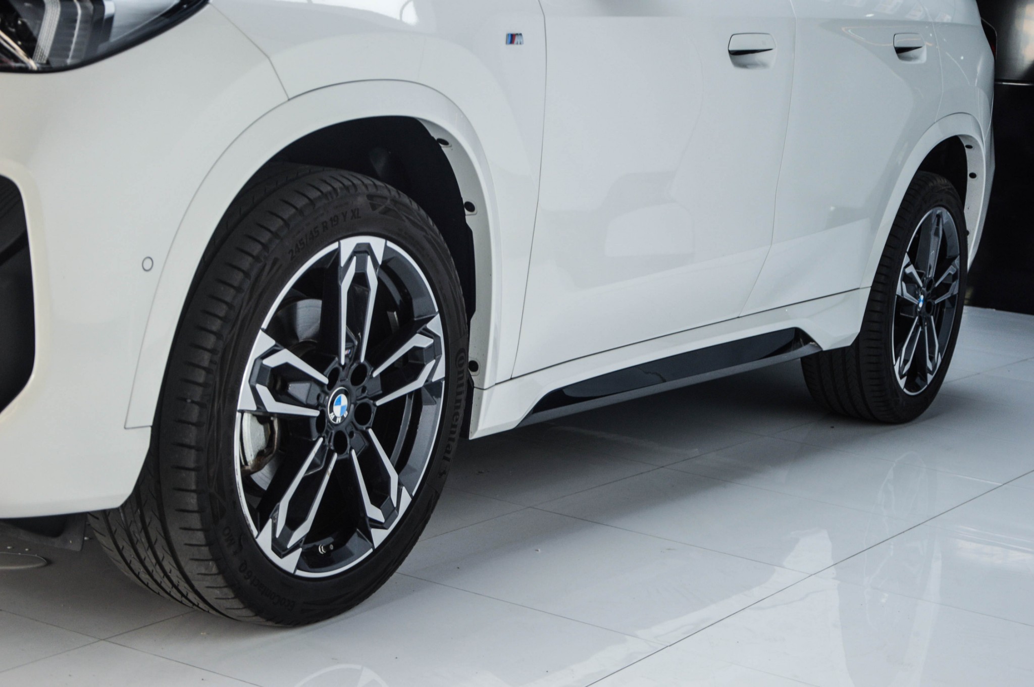 บีเอ็มดับเบิลยู กรุ๊ป ประเทศไทย ประกาศไลน์อัพสุดเร้าใจ พร้อมเชิญร่วม  เปิดประสบการณ์ใหม่แห่งความเร้าใจในการขับขี่ ในงานมหกรรมยานยนต์ ครั้งที่ 41  – BMW Press, image size:2048x1361